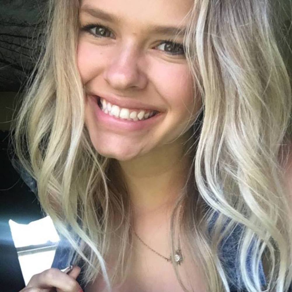 Meet your Posher, Savannah